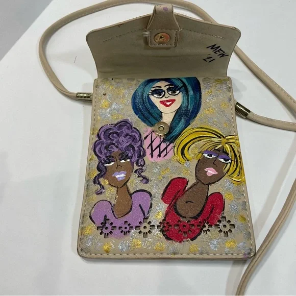 Handpainted Crossbody Bag with Artistic Design. Women Power. Signed. Rare - Picture 3 of 7